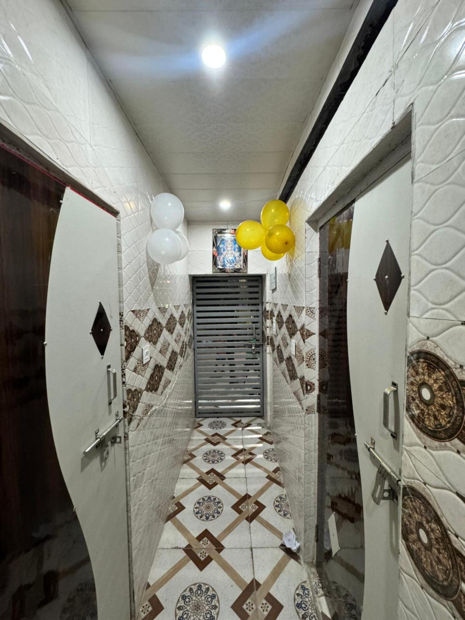 Hotel Pakhi Residency Vrindāvan Exterior foto